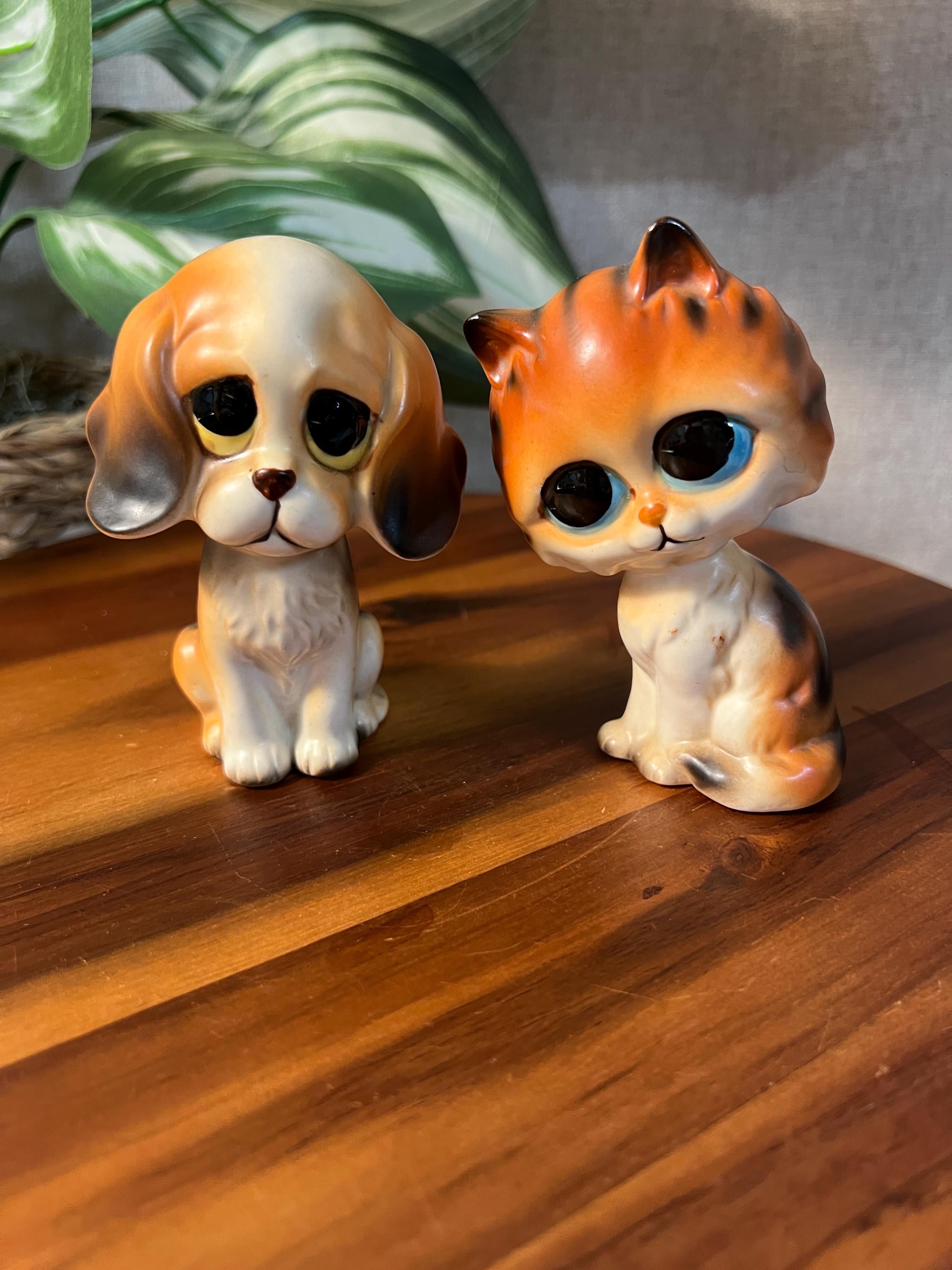 Vintage Lefton Sad Eyes Big Eyes Puppy Dog and Kitten Figurine Made In Japan
