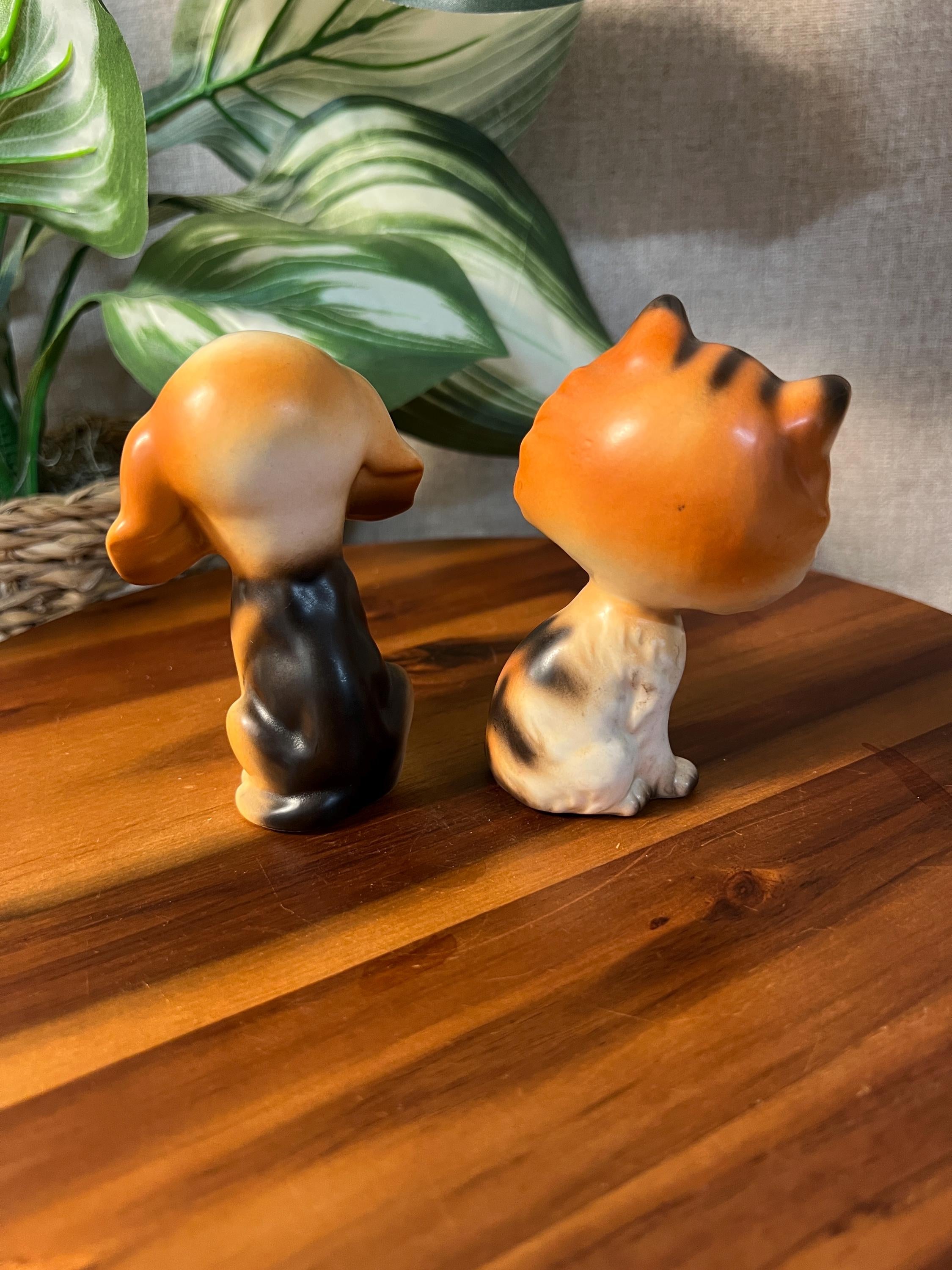Vintage Lefton Sad Eyes Big Eyes Puppy Dog and Kitten Figurine Made In Japan