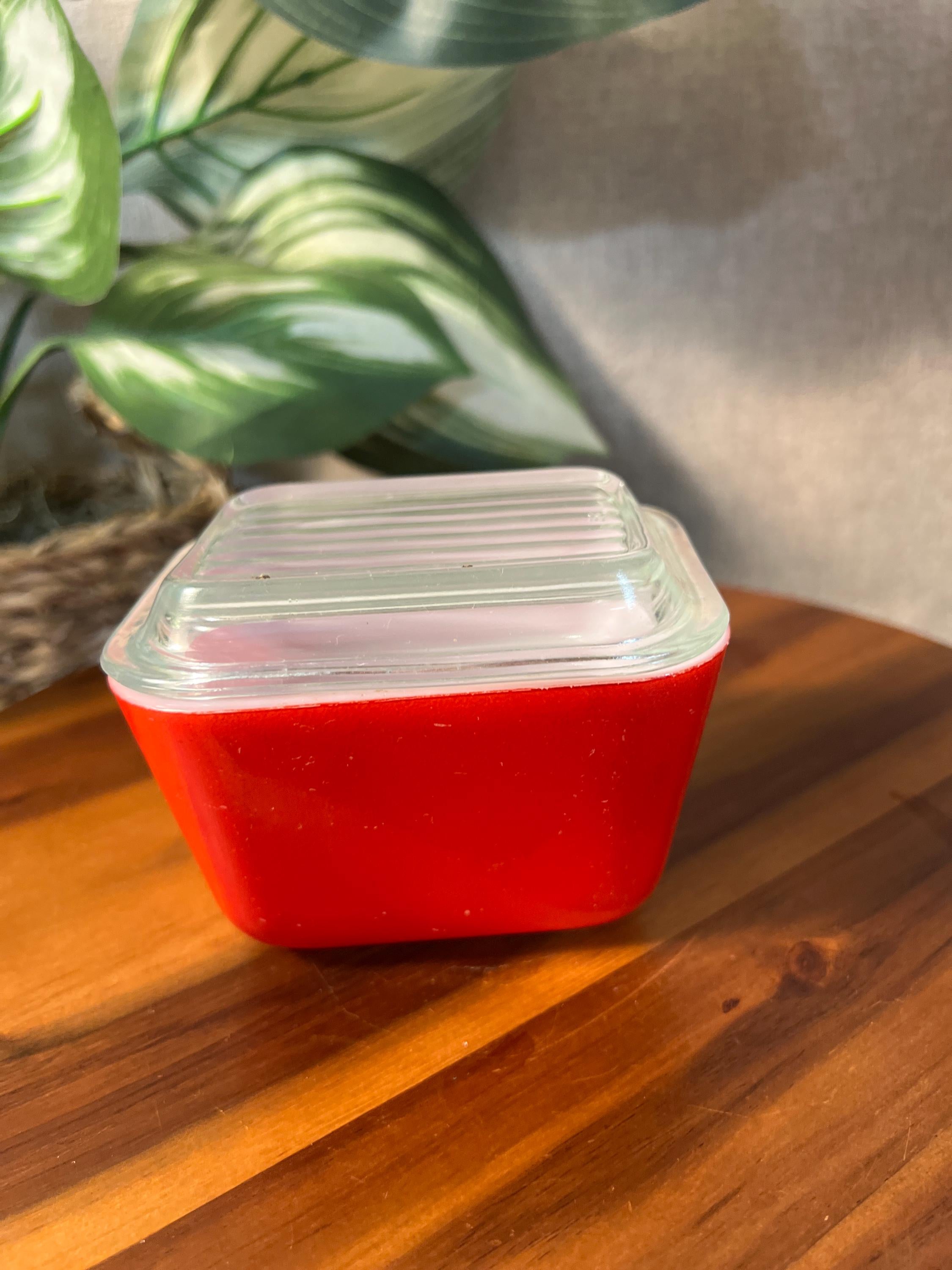 Vintage Pyrex Red Refrigerator Storage Dish #501 w/ Glass Lid 1950s