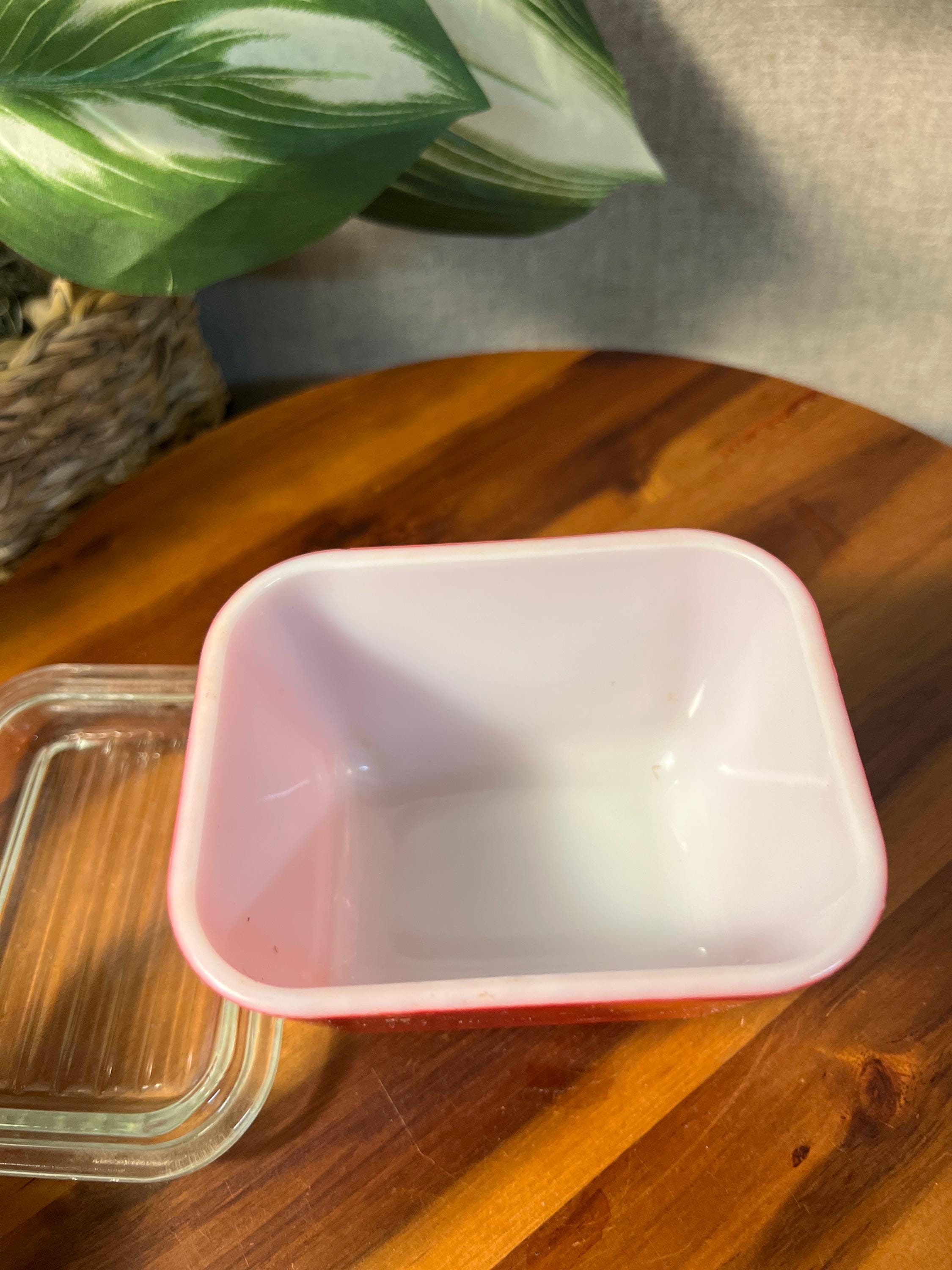 Vintage Pyrex Red Refrigerator Storage Dish #501 w/ Glass Lid 1950s