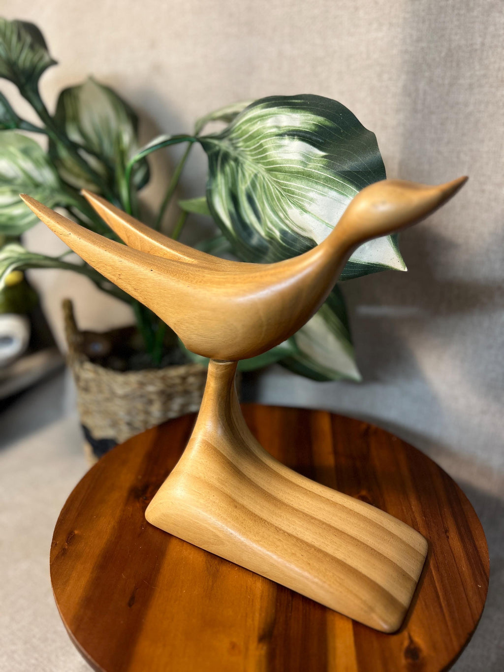 Vintage MCM HAND CARVED Shorebird On Base
