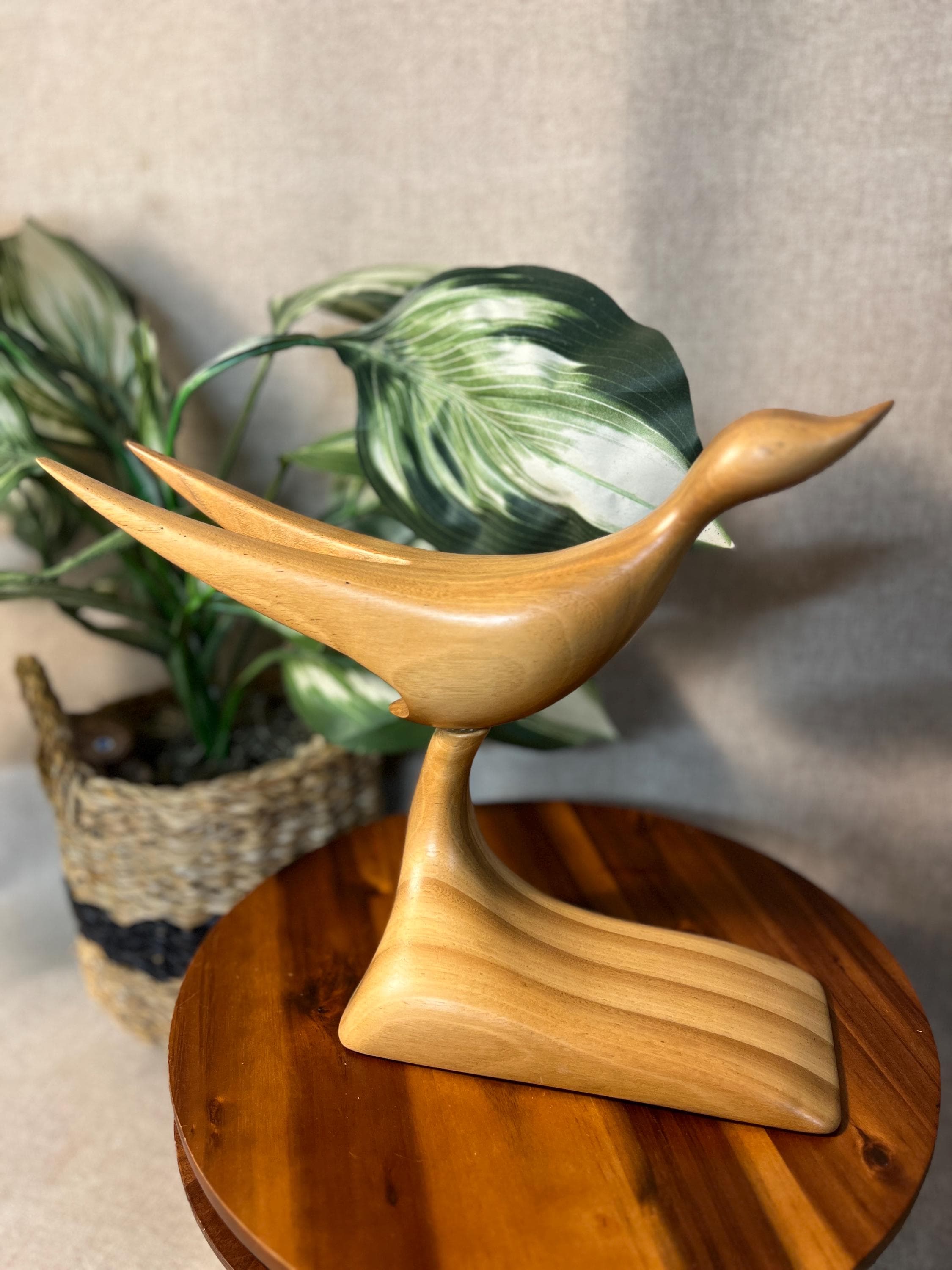 Vintage MCM HAND CARVED Shorebird On Base