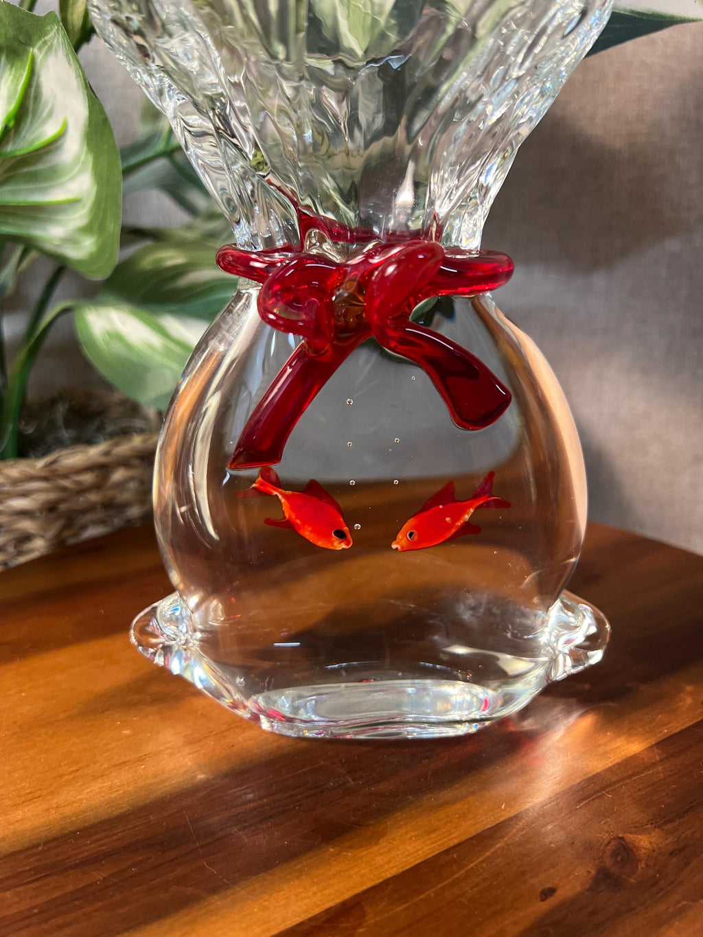 Murano 7" GoldFish Aquarium Bag Art Glass Paperweight w/Red Ribbon