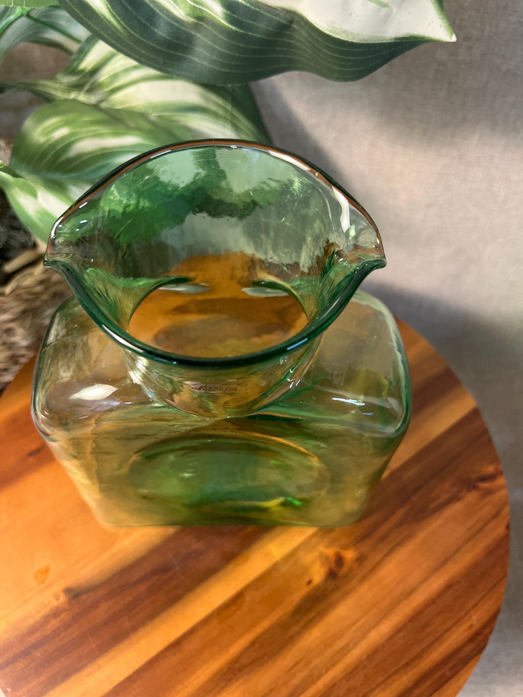 VTG Blenko Art Glass 384 Double Spouted Water Bottle Pitcher light Green