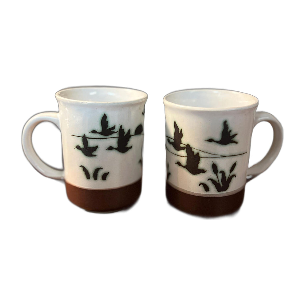 Vintage CLAY IN MIND Geese Cattail Brown Coffee Tea Cup Mugs Set of 2